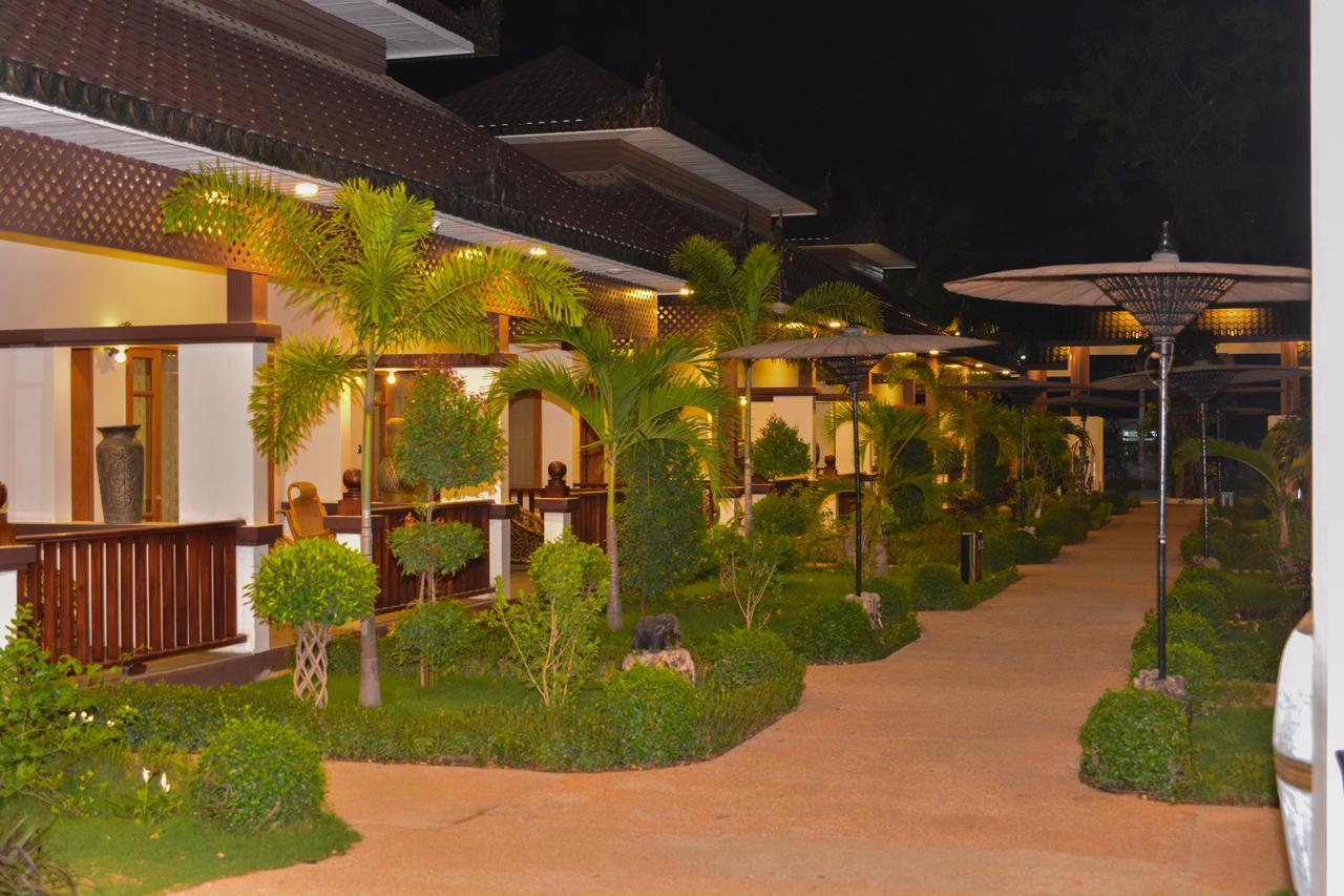 Yadanarpon Dynasty Hotel Mandalay Exterior foto